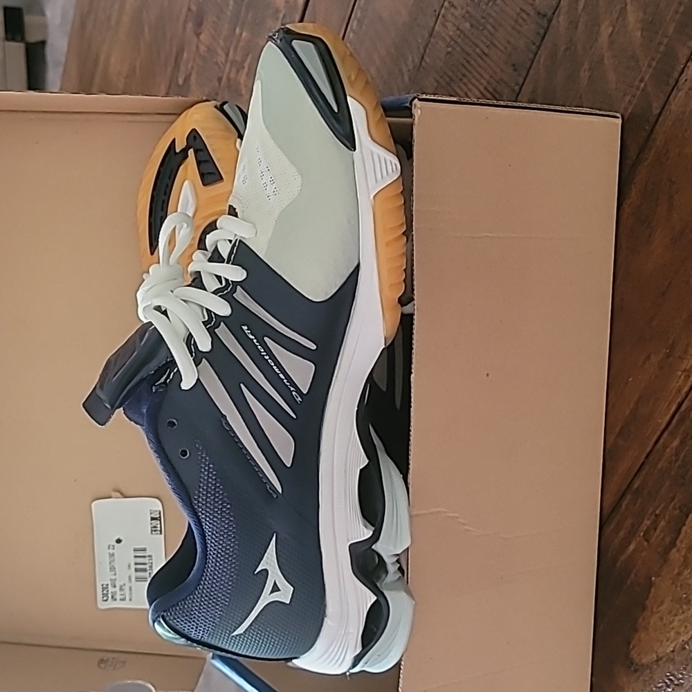 Mizuno woman's sneakers - Picture 3 of 4